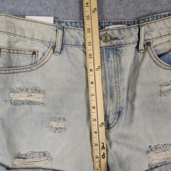 NWT Forever 21 Shorts Womens Size 32 Girlfriend Denim Button Fly Distressed - Picture 13 of 16